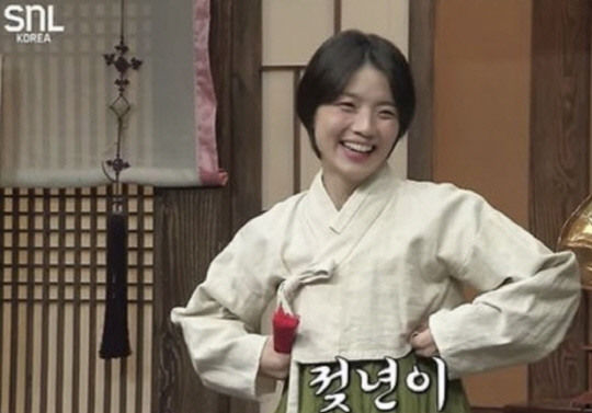 드라마 '정년이'를 외설적으로 패러디한 SNL코리아.<SNL코리아 방송 장면 캡처>